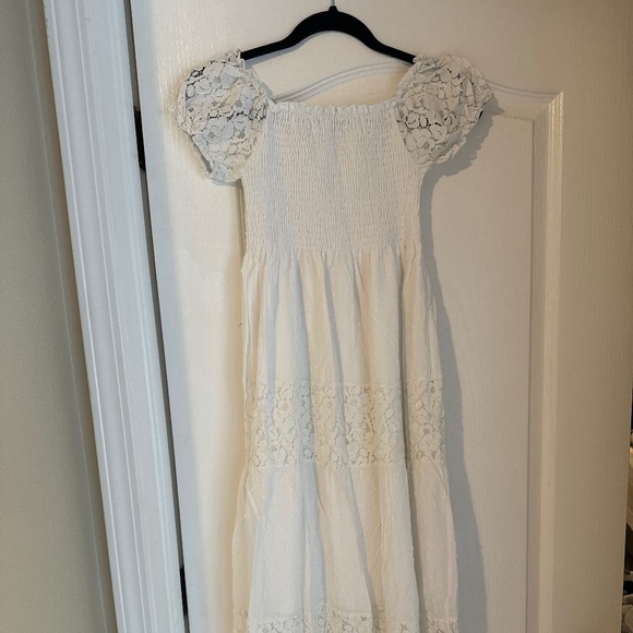 White maxi dress - Picture 1 of 4